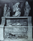ラグランジュ枢機卿（1402年没）の墓碑（一部）アヴィニョン　サン・マルシャル聖堂旧蔵　カルベ美術館	（左図の一部拡大図）