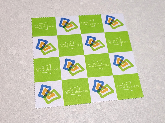 Microfiber cleaning cloth